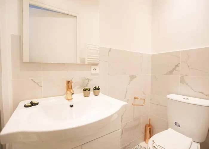 Superbe Proche Tour Eiffel