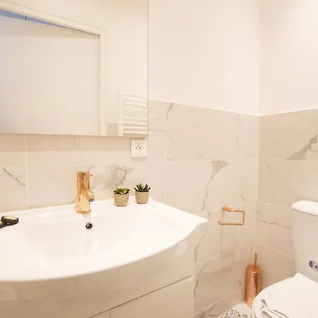 Superbe Proche Tour Eiffel