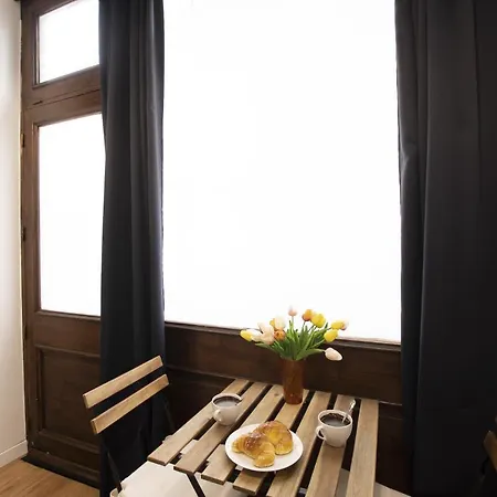 Superbe Proche Tour Eiffel Parigi